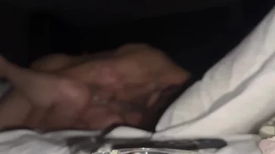 自拍室友女友真骚